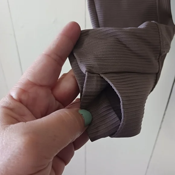 90 Degree By Reflex Interlink Ribbed Half Zip Long Sleeve Crop Top - Picture 7 of 11